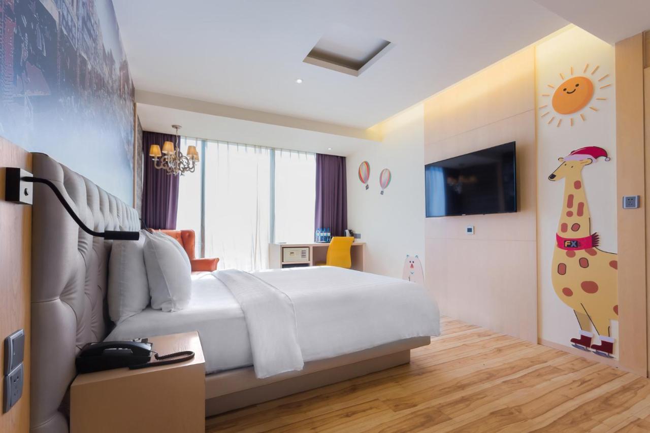 Fx Hotel Tainan Exterior photo